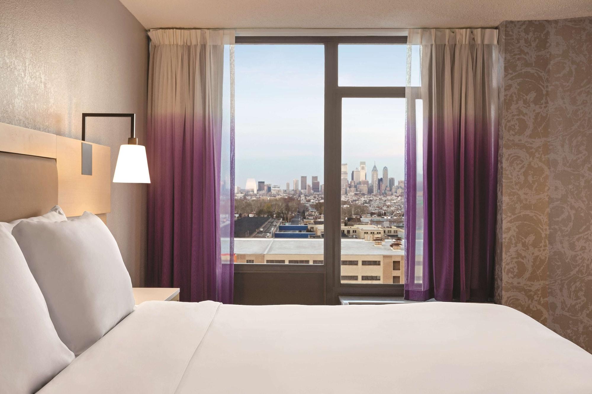Arpt-stadium Area By Ihg Hotel 3*